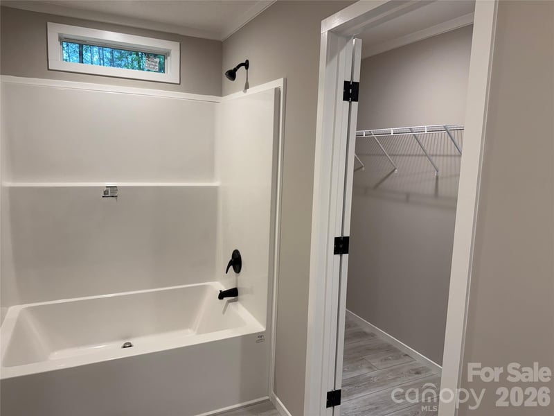 3912 Scott Rd, Morganton, NC 28655