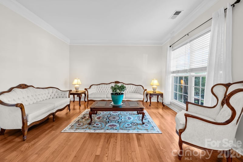 8423 Mossy Cup Trl, Harrisburg, NC 28075