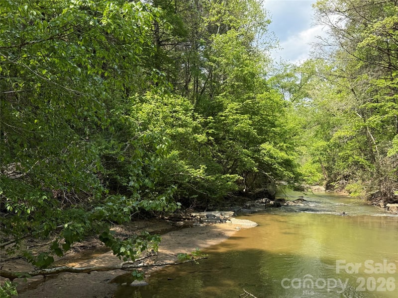 000 Kings Glen Rd, Old Fort, NC 28762