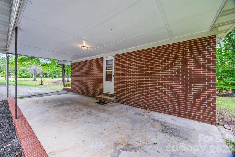 2380 Dixon Rd, Belmont, NC 28012