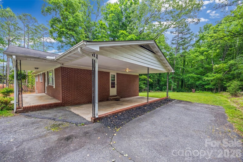 2380 Dixon Rd, Belmont, NC 28012