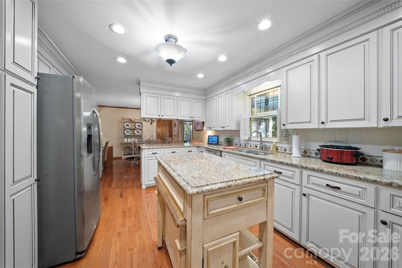 27211 Hedge Rd, Albemarle, NC 28001