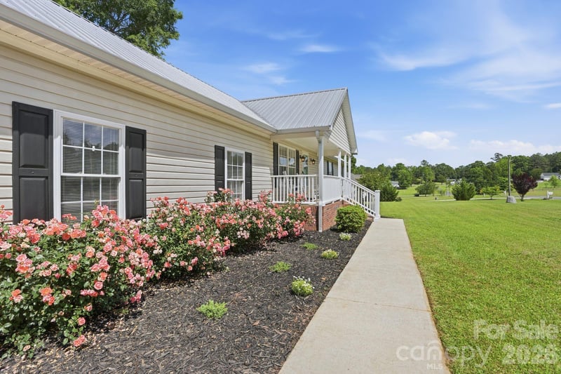 142 Sam Bailes Blvd, Smyrna, SC 29743