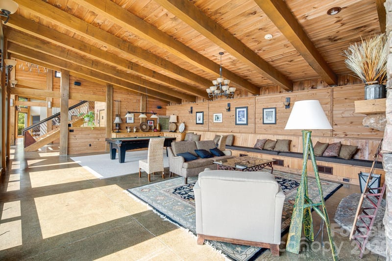 76 Dancing Wind Ln, Marshall, NC 28753