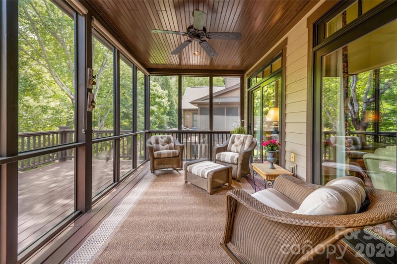 50 Meadow Village Ln, Asheville, NC 28803