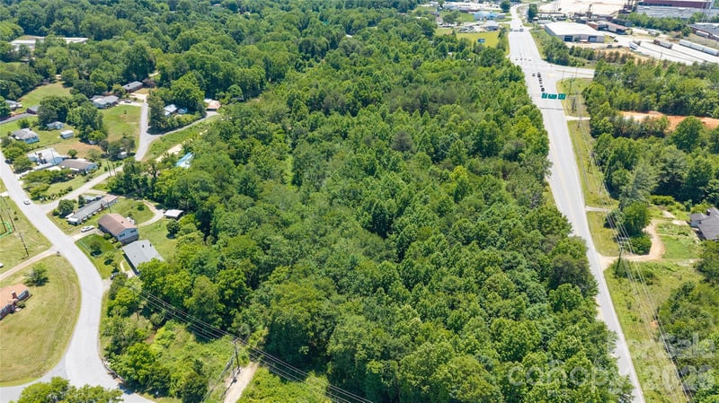 2213 Norwood St, Lenoir, NC 28645