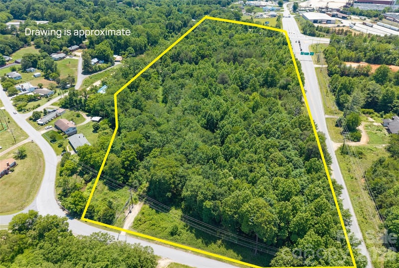 2213 Norwood St, Lenoir, NC 28645