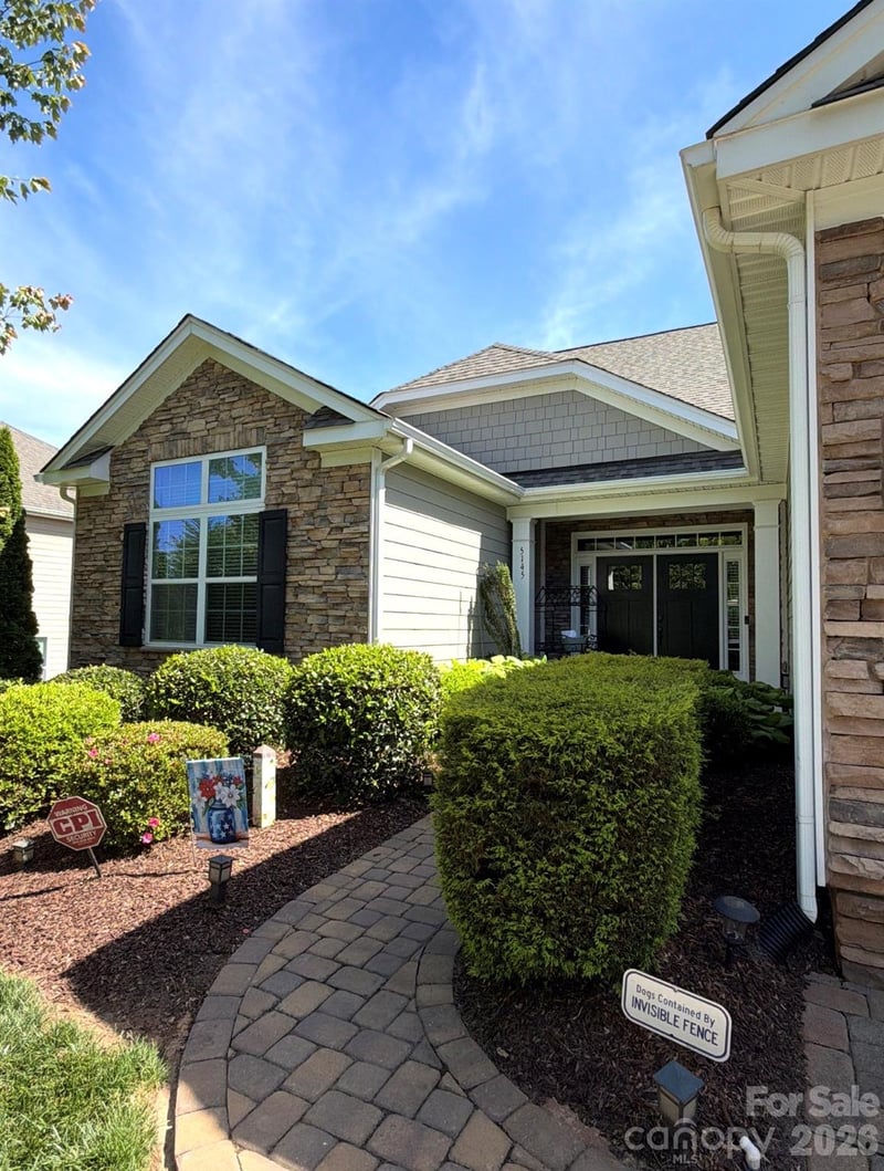 5145 Casper Dr, Charlotte, NC 28214