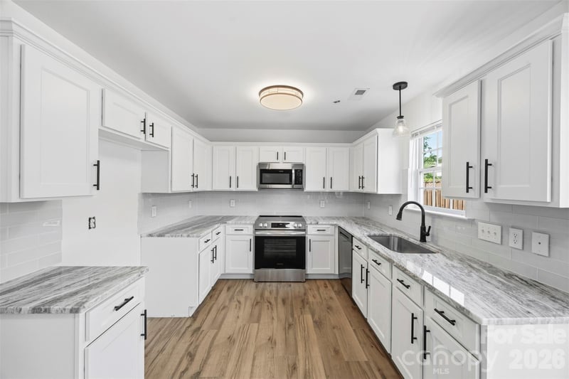 125 Mallory Tai Dr, Lincolnton, NC 28092