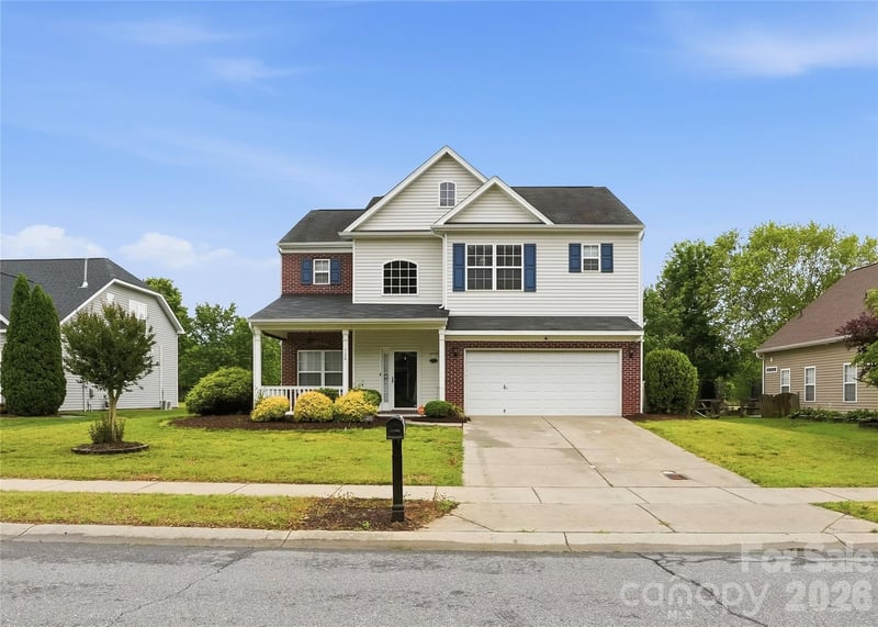 720 Yvonne Dr, Concord, NC 28027