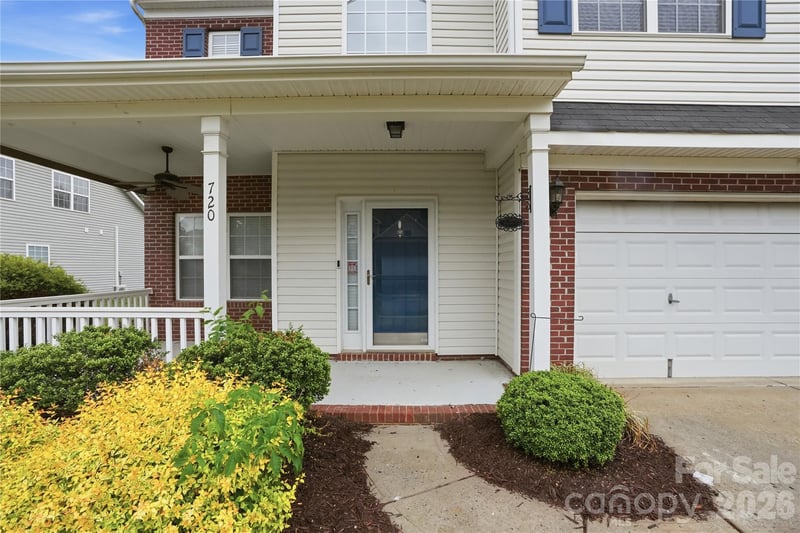 720 Yvonne Dr, Concord, NC 28027