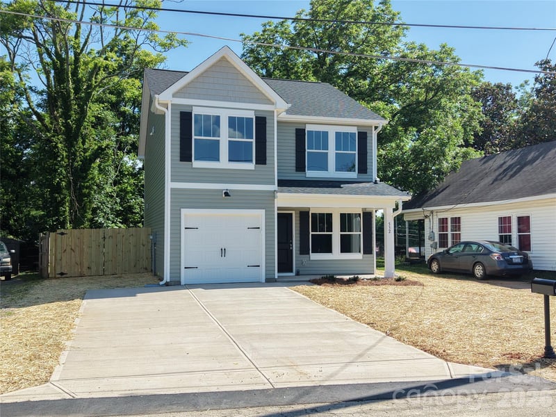 532 Bond St, Statesville, NC 28677