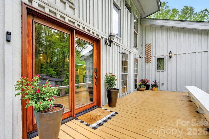 3068 226 Hw, Bakersville, NC 28705