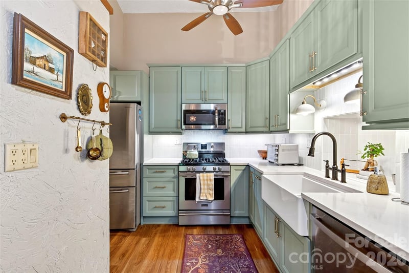 3068 226 Hw, Bakersville, NC 28705