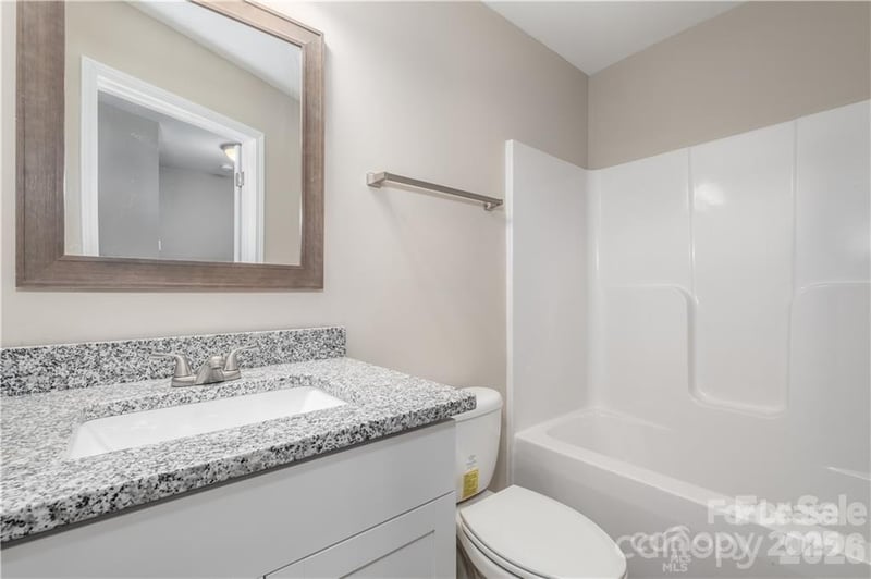 86 White St, Concord, NC 28027