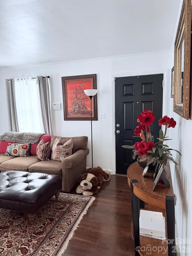 4937 Tryon St, Charlotte, NC 28217