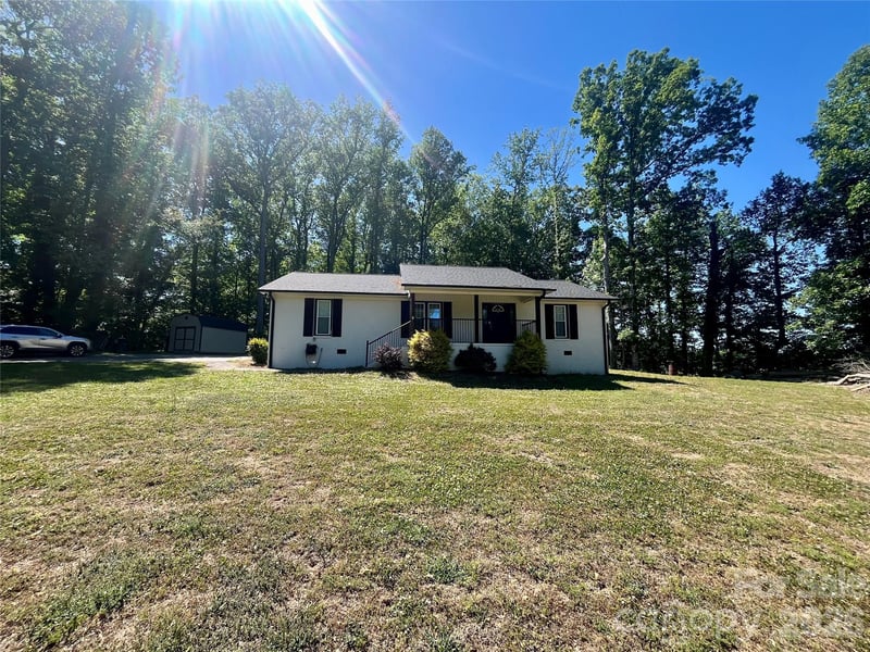 5637 Trotter Country Rd, Archdale, NC 27263