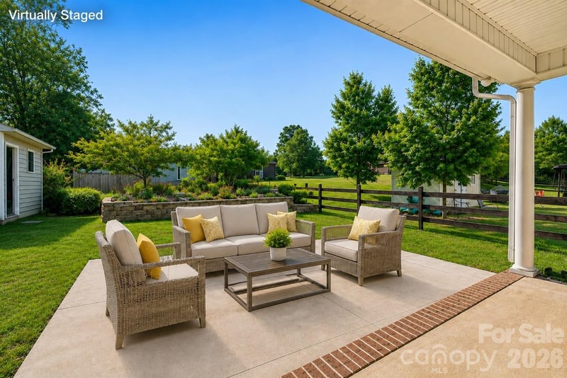 578 Daventry Ct, Clover, SC 29710