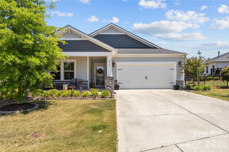 2012 Hyacinth Ct, Denver, NC 28037