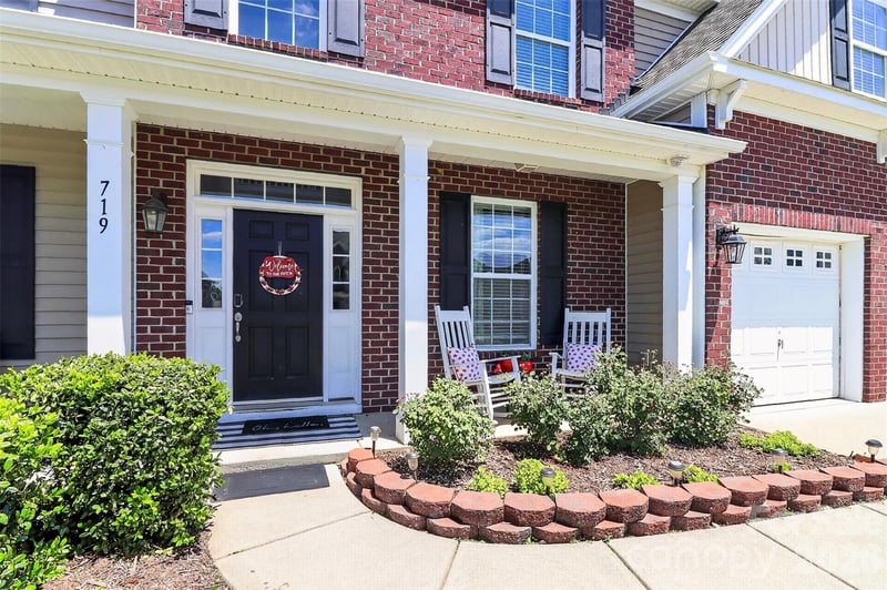 719 Fresia Dr, Tega Cay, SC 29708