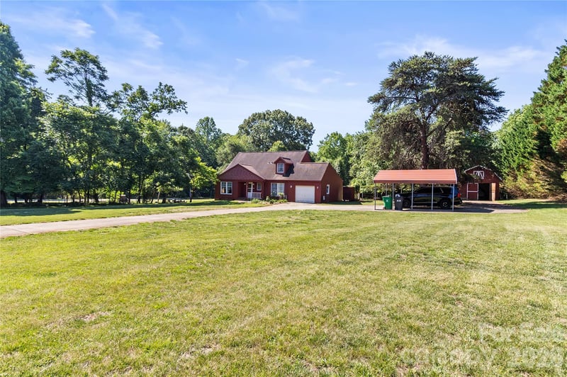 7101 Rock Island Rd, Charlotte, NC 28278