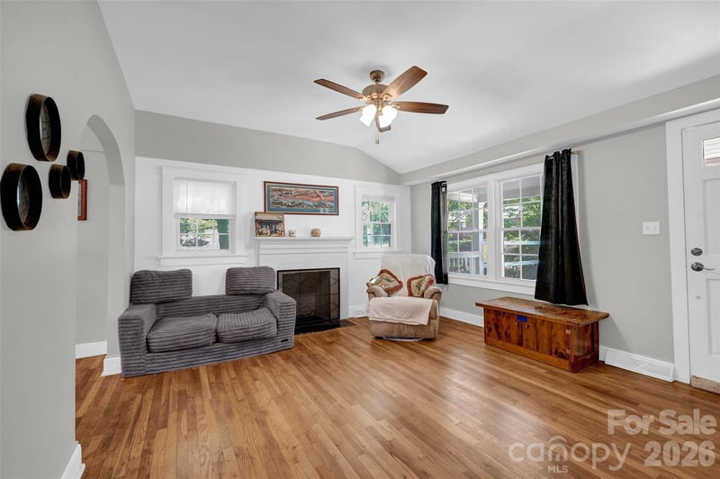 723 F Ave, Hickory, NC 28602