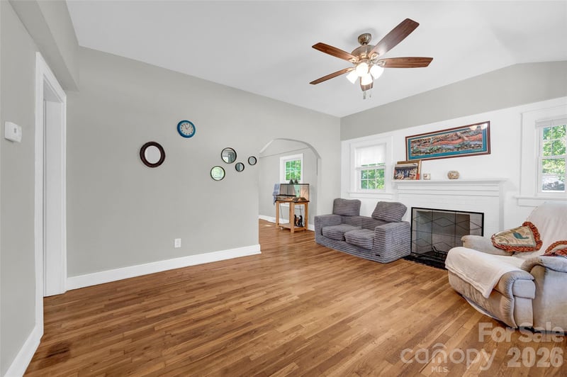 723 F Ave, Hickory, NC 28602