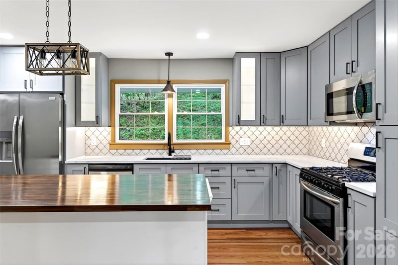3781 226 Hw, Bakersville, NC 28705
