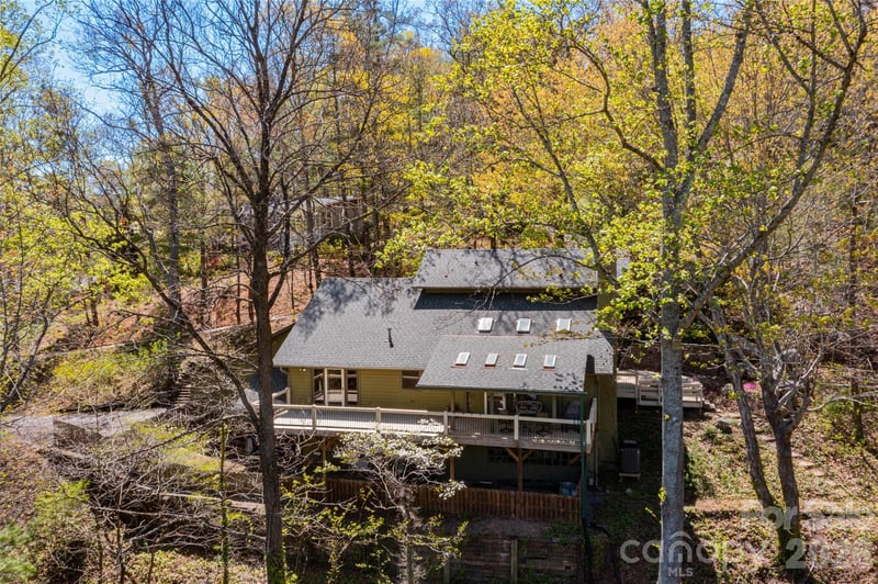 22 Robinhood Rd, Asheville, NC 28804