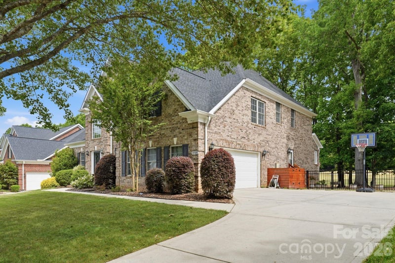 10508 Devonshire Dr, Huntersville, NC 28078