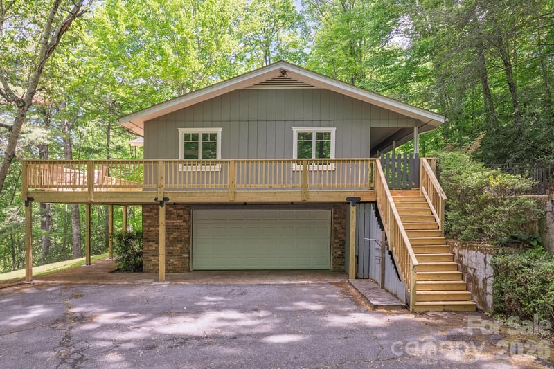 1360 Glen Cannon Dr, Pisgah Forest, NC 28768