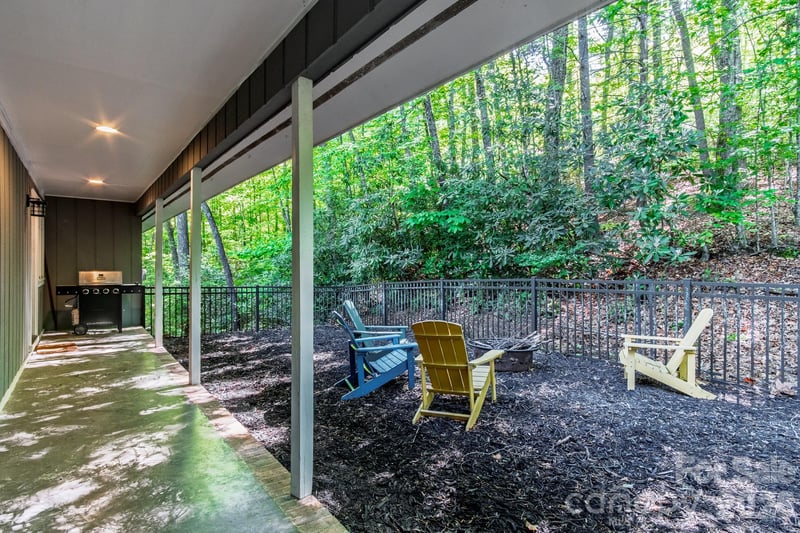 1360 Glen Cannon Dr, Pisgah Forest, NC 28768