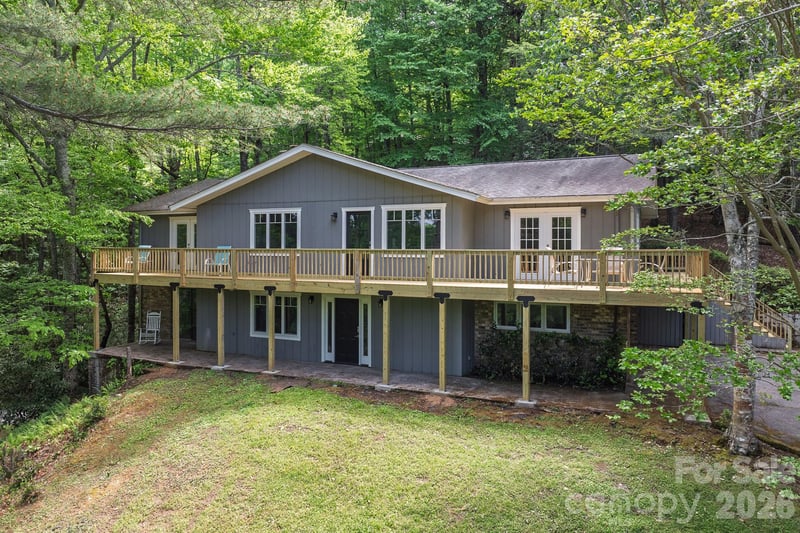 1360 Glen Cannon Dr, Pisgah Forest, NC 28768