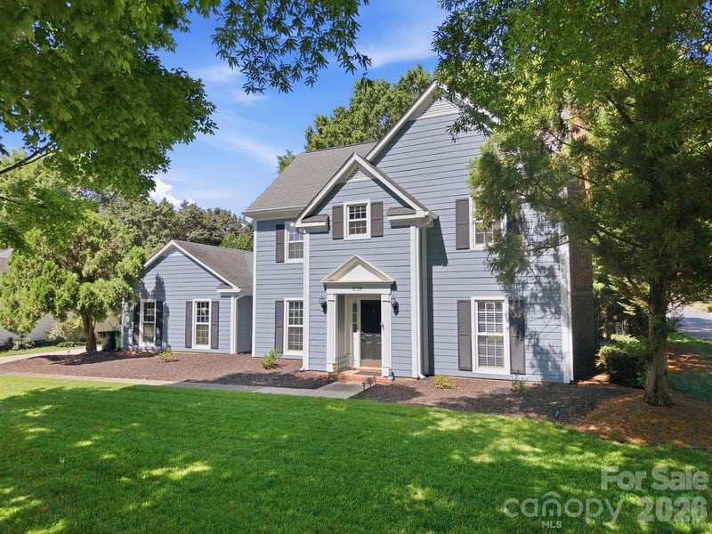 8729 Totteridge Dr, Charlotte, NC 28277