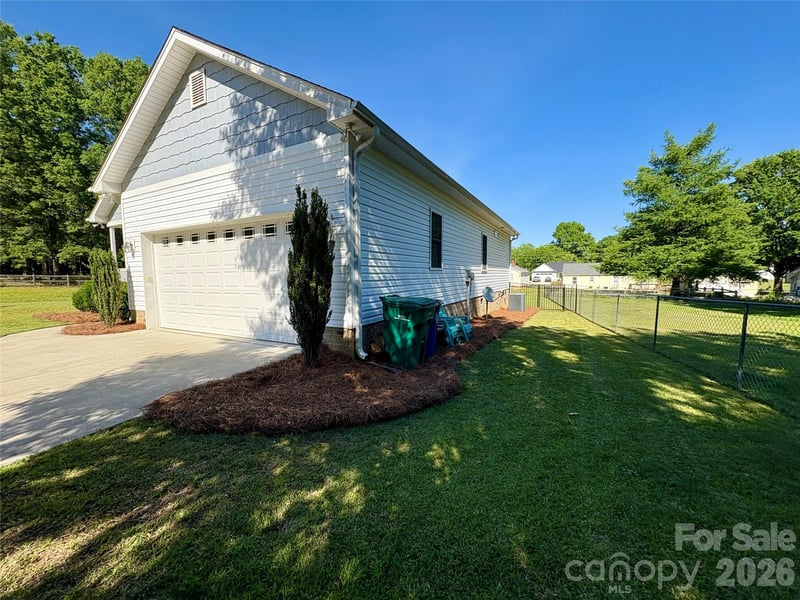 106 Hilltop St, Stanfield, NC 28163