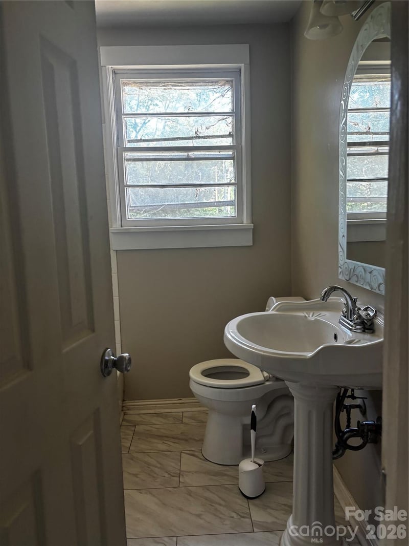 907 Maple Ave, Salisbury, NC 28144