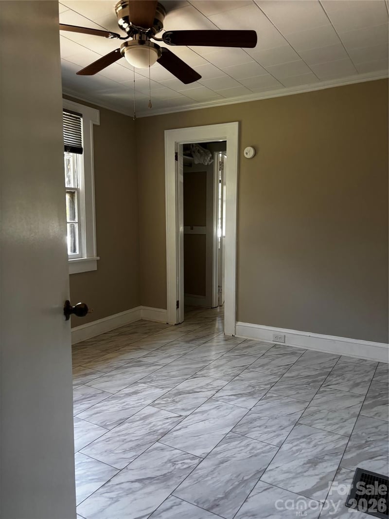 907 Maple Ave, Salisbury, NC 28144