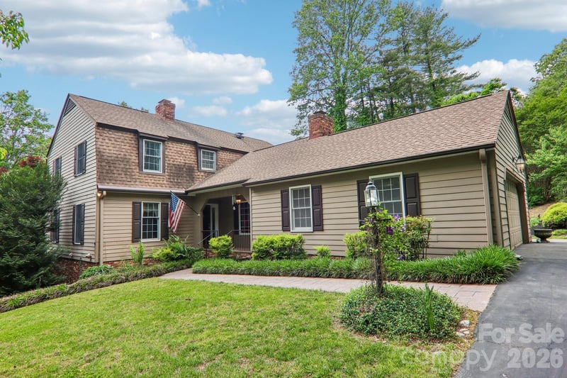 104 Finley St, Hendersonville, NC 28739