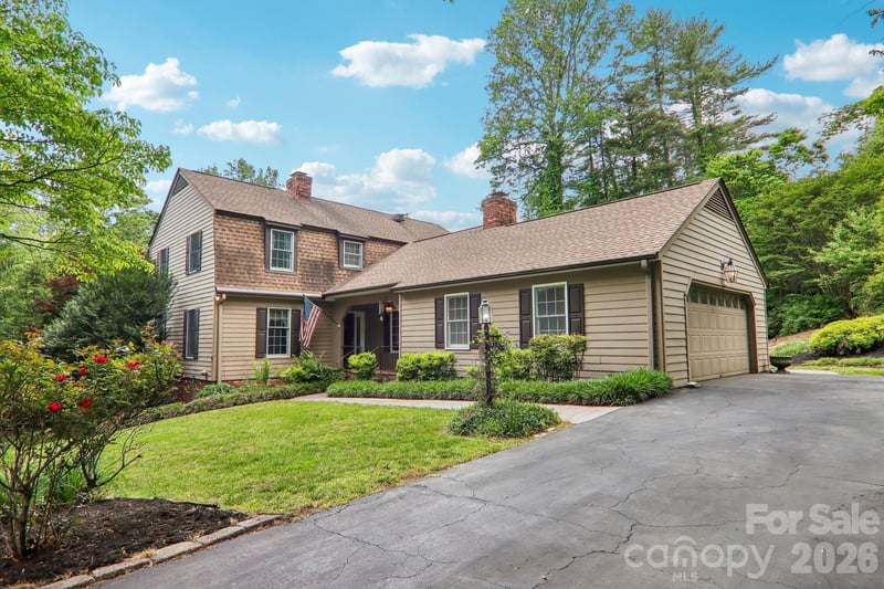 104 Finley St, Hendersonville, NC 28739