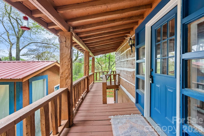 285 Glenaire Dr, Mars Hill, NC 28754