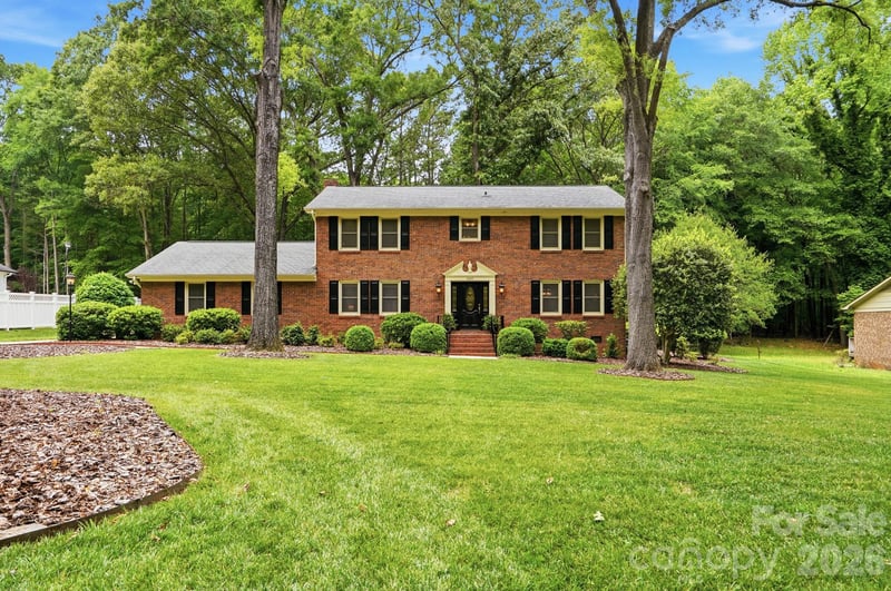 405 Hillcrest Dr, Harrisburg, NC 28075