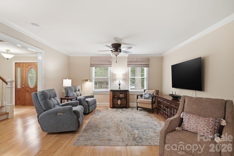 405 Hillcrest Dr, Harrisburg, NC 28075