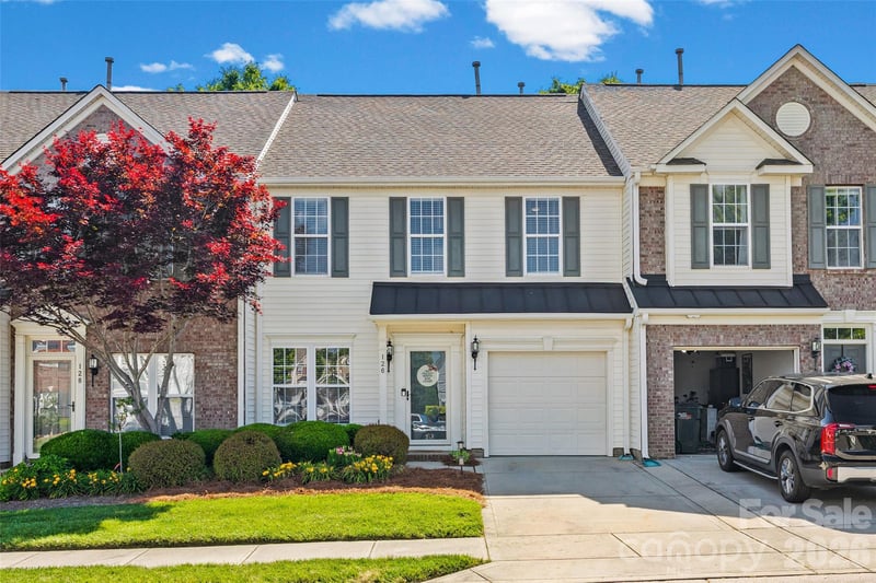 126 Autumn Falls Dr #26, Lake Wylie, SC 29710