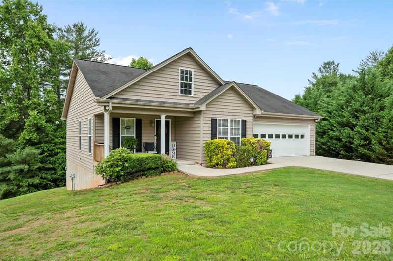 3933 Rocky Brook Pl, Lenoir, NC 28645