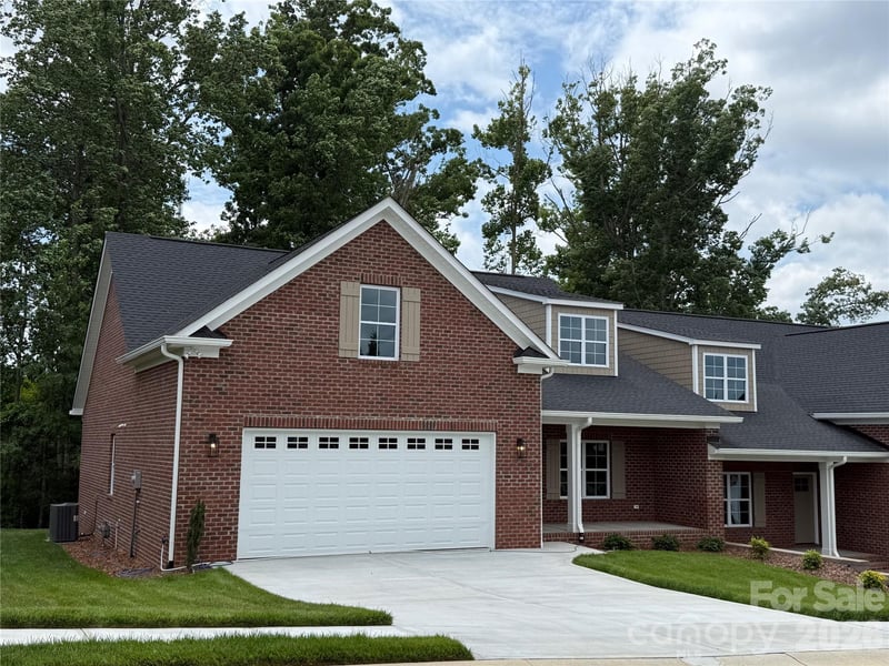105 Abbington Ln, Shelby, NC 28150