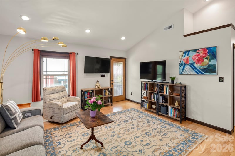 190 Joyner Ave, Asheville, NC 28806
