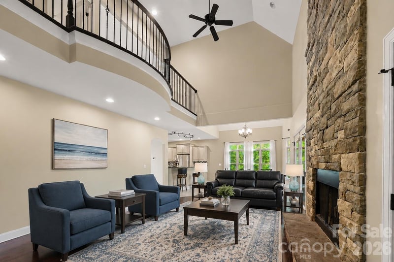 314 Woodland Dr, Swannanoa, NC 28778