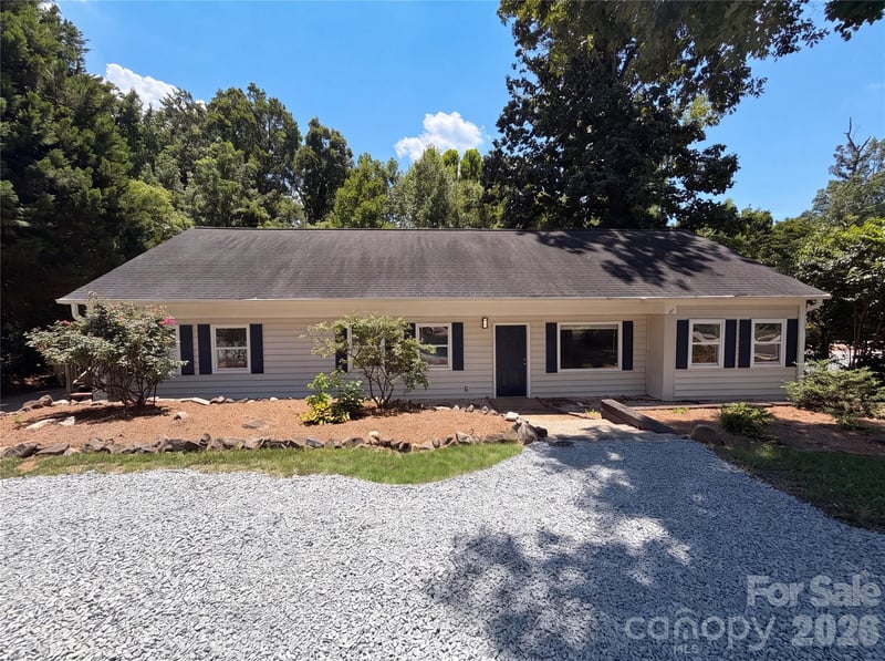 1322 Carolyn Dr, Charlotte, NC 28205