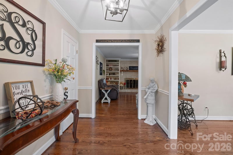 435 Central Ave, Mount Holly, NC 28120
