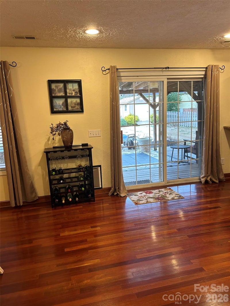 323 Swamp Fox Dr, Fort Mill, SC 29715